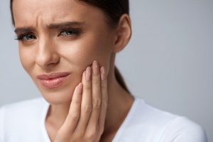 Maneiras Caseiras de Aliviar a Dor de Dente Maneiras Caseiras de Aliviar a Dor de Dente